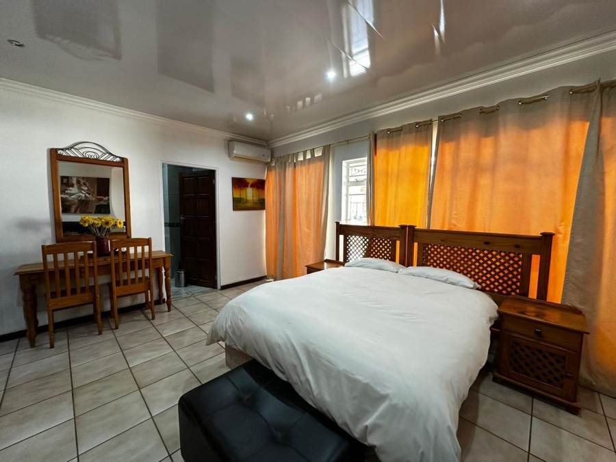 7 Bedroom Property for Sale in Brandwag Free State
